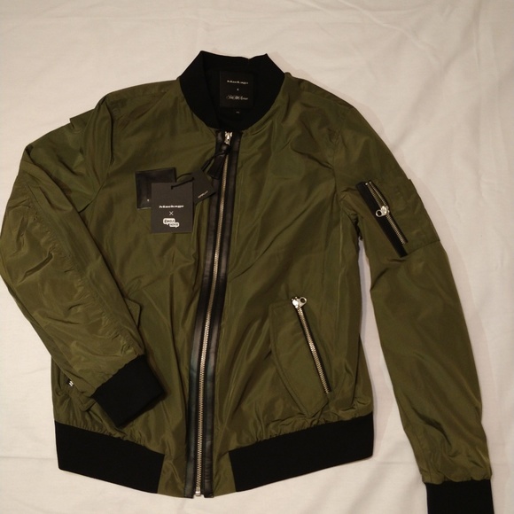 NWT MACKAGE x SAKS FIFTH VERENA LIPS BOMBER JACKET - Picture 4 of 5